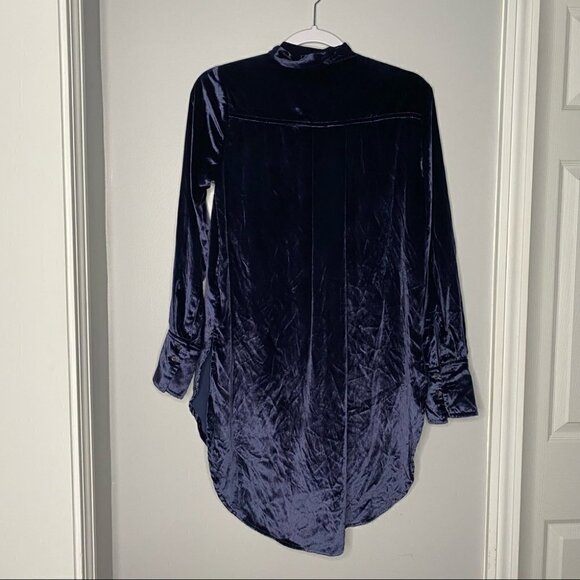Anthropologie Maeve Blue Crushed Velvet Tie Neck Shirt REGENCYCORE - Picture 6 of 8